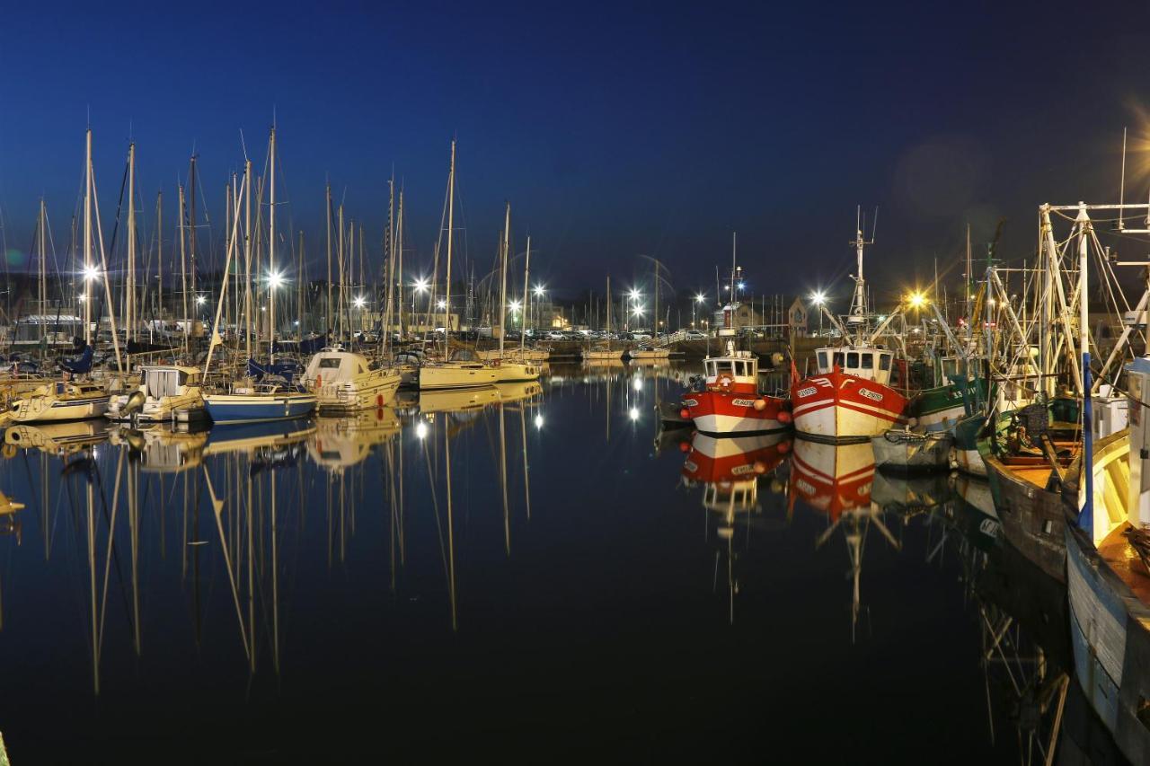 Gites "Le Clos De La Baie" Paimpol Bagian luar foto